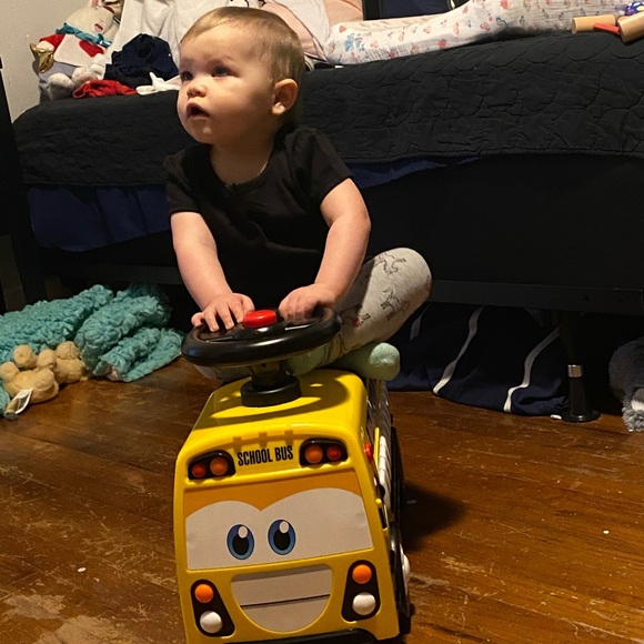 CLOSET SALE! - Picture 3 of 6